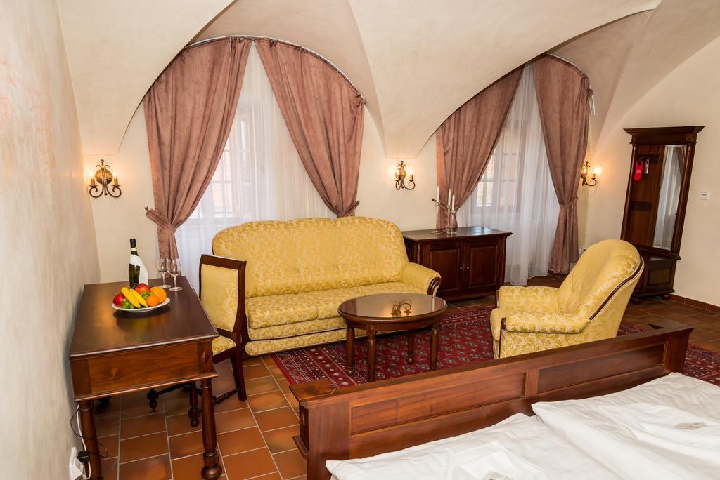 Zamek Hradek U Susice Hotel Phòng bức ảnh