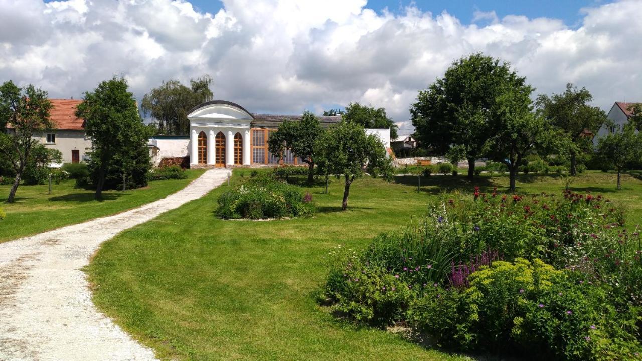 Zamek Hradek U Susice Hotel Ngoại thất bức ảnh