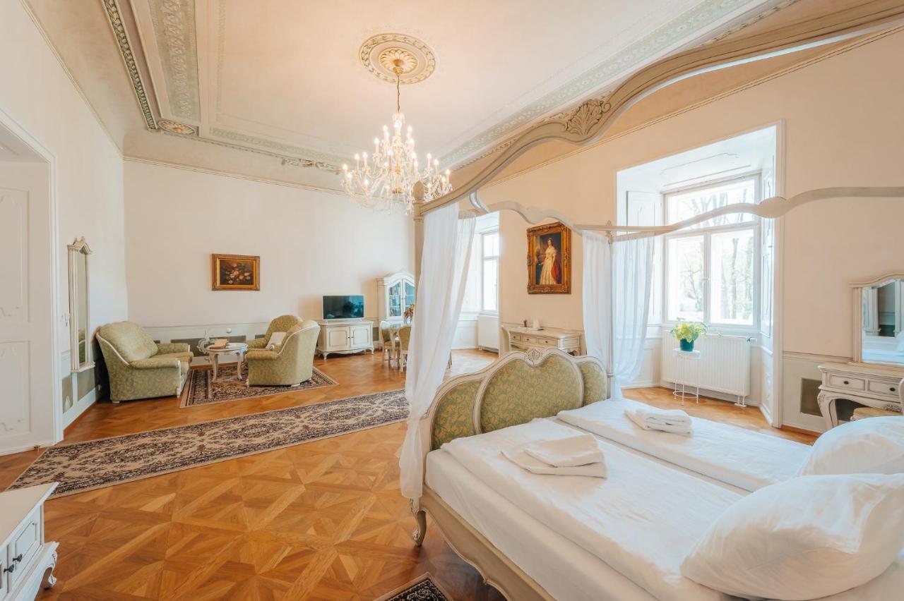 Zamek Hradek U Susice Hotel Ngoại thất bức ảnh