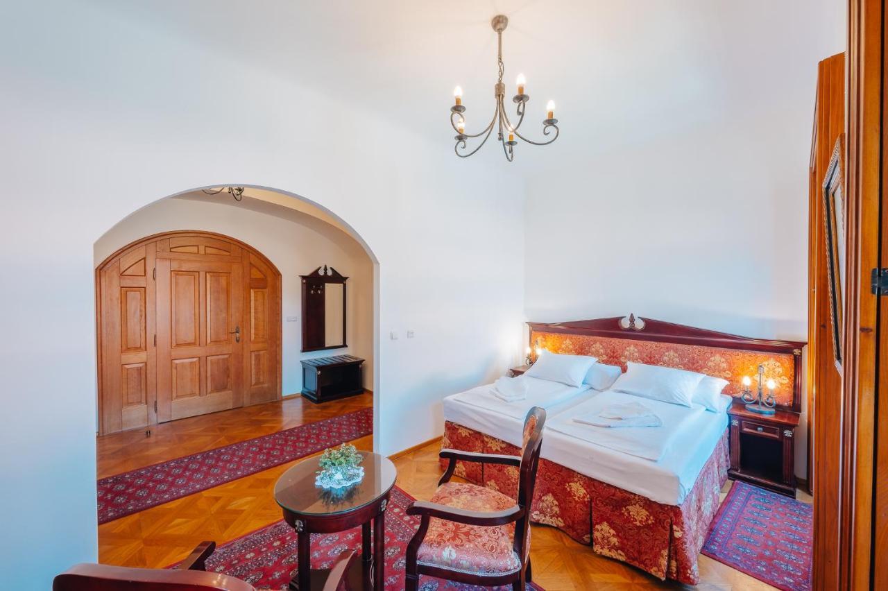 Zamek Hradek U Susice Hotel Ngoại thất bức ảnh